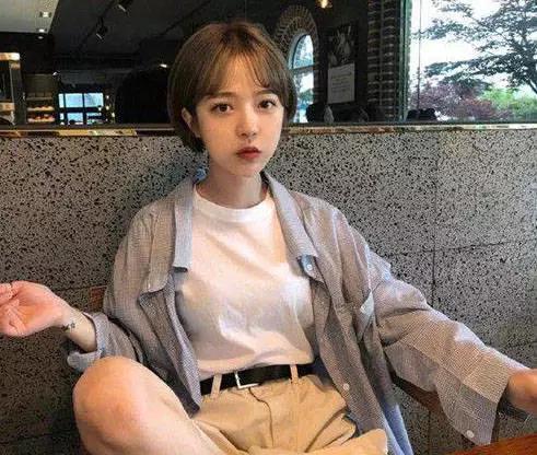 发量少不挑脸型的发型短发,齐耳短发发型学生显脸小