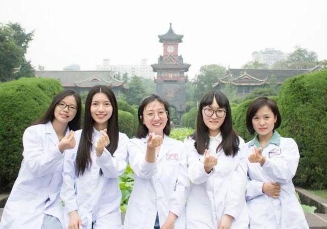 专科就业前景最好的三个专业,出来较容易就业的专科专业有哪些