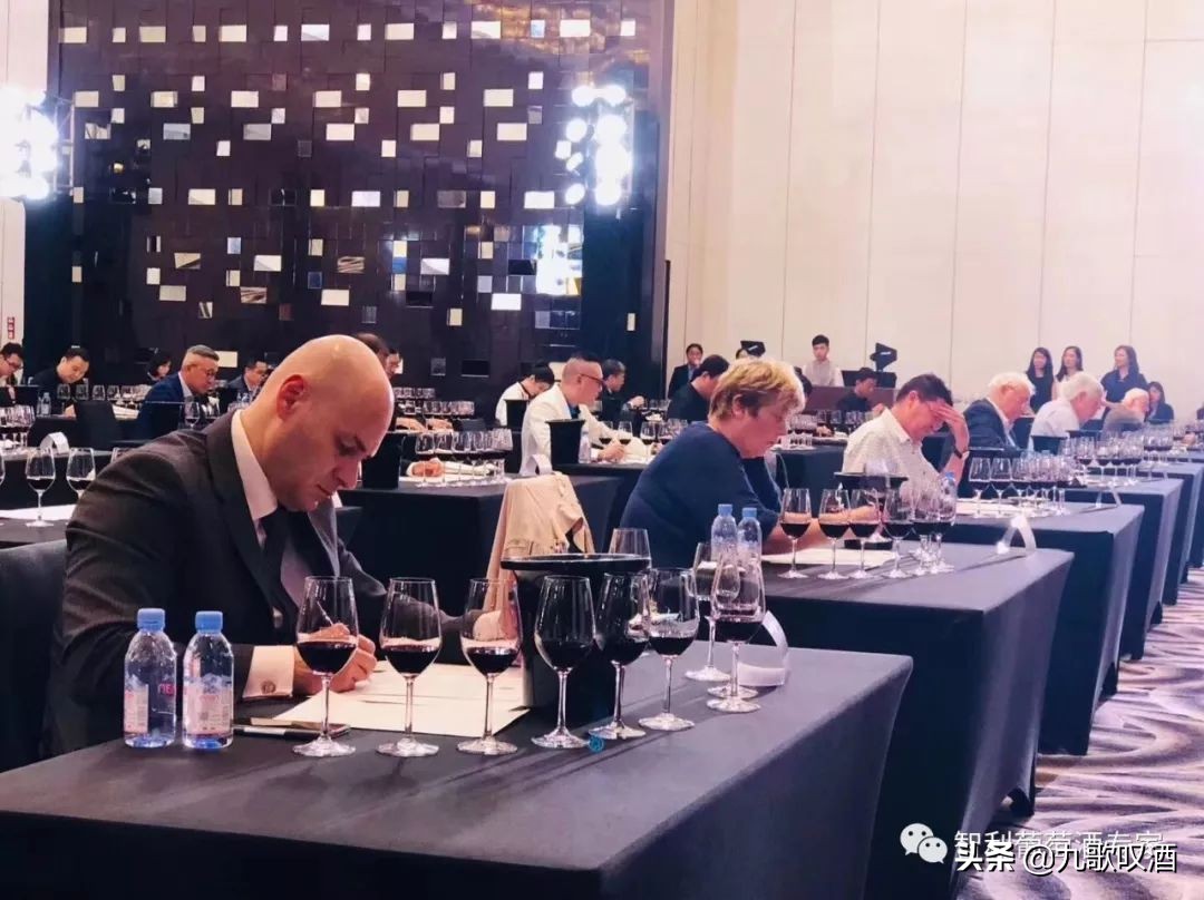 一瓶750毫升的葡萄酒需要多少葡萄,一瓶红酒需要多少斤葡萄酒