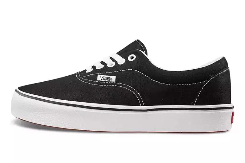 推荐几款比较时尚年轻的男休闲鞋,春夏必备的三双潮鞋男士