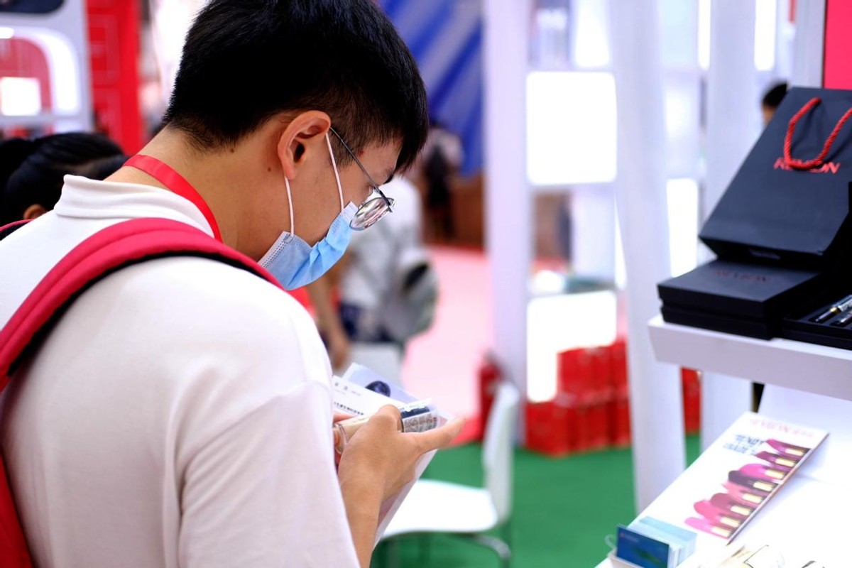 唯品会双11特卖狂欢节卡文,双11唯品会怎样抢购便宜