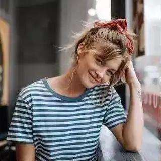 今年流行什么风格的头饰,比较流行百搭的头饰