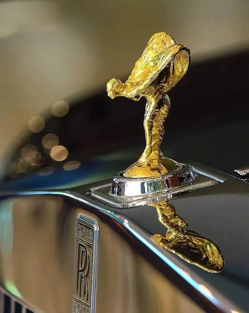 倒卖外国外交人员自用免税车指标不涉*私走**罪