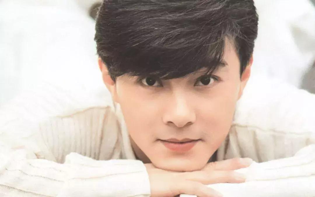 张卫健自曝入行史最新消息,张卫健啥时候开始光头