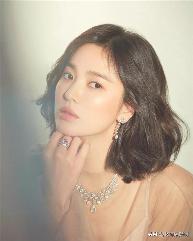 女性掉发严重头顶发际线稀疏,女人睡觉扎头发好吗