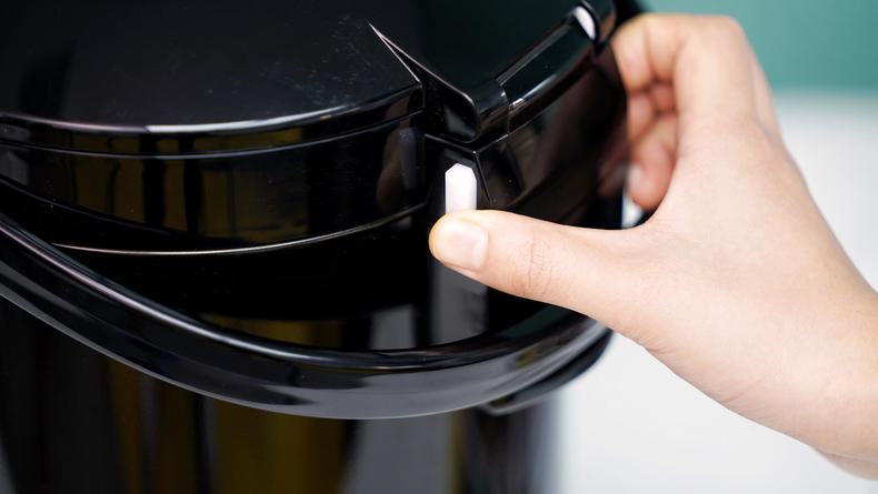 美的电热水瓶电水壶功耗测评,美的电热水瓶净水功能