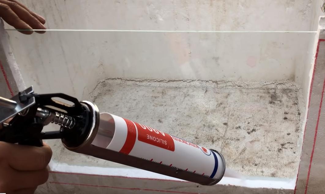 在家自做泡沫箱鱼缸,泡沫箱制作鱼缸养鱼