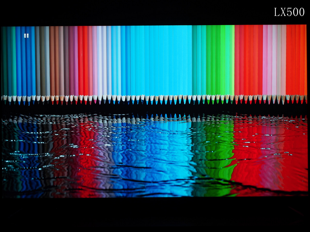 音画俱佳，操控稍弱——先锋UDP-LX500