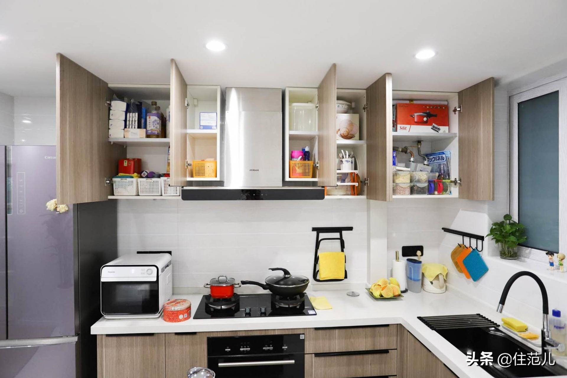 58㎡两室一厅，小户型也能拥有中岛厨房，父母硬核装修胜过年轻人