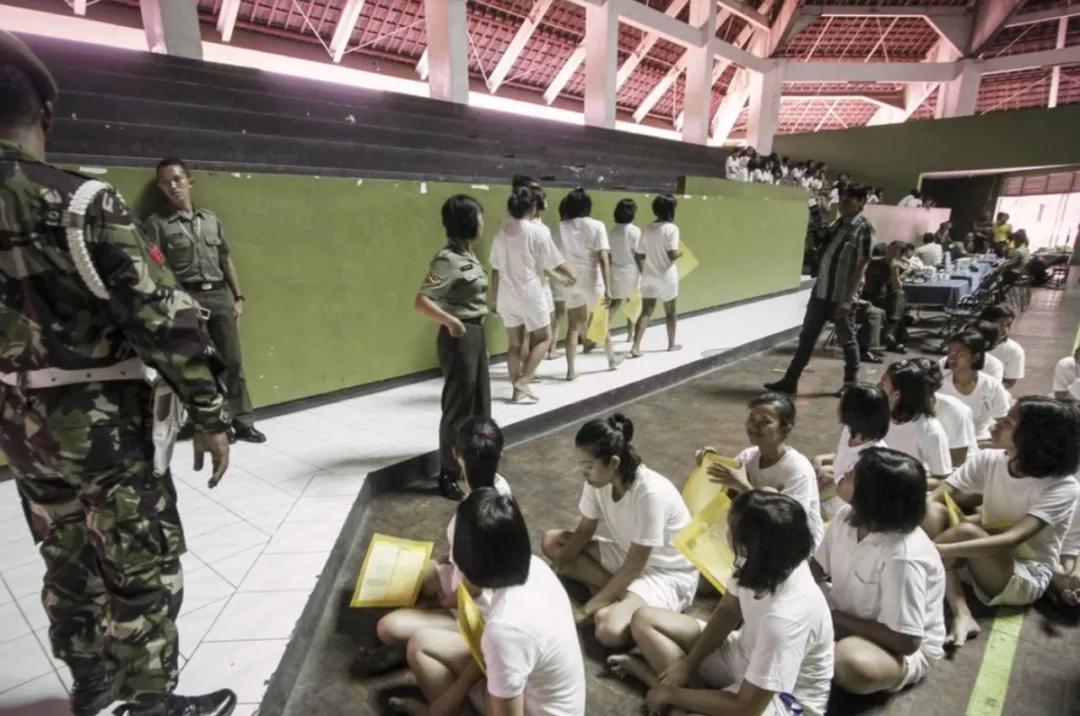 “贞操检查关乎国家安全”：在这里，处女才能做警察