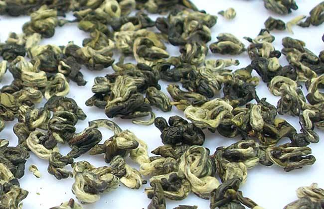 茶叶分类标准及各类名茶代表品种,六大茶类的基本知识和代表名茶