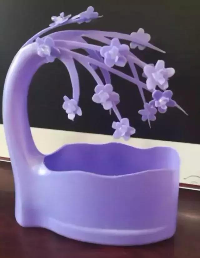 洗衣液瓶子制作天鹅花盆方法图片,洗衣液瓶变花盆生活小妙招