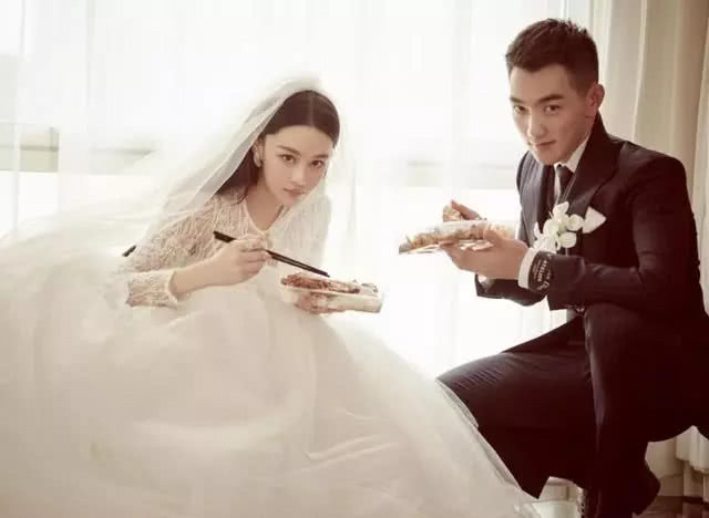 唐嫣罗晋婚纱照最新图片,唐嫣罗晋私下亲密细节婚纱照