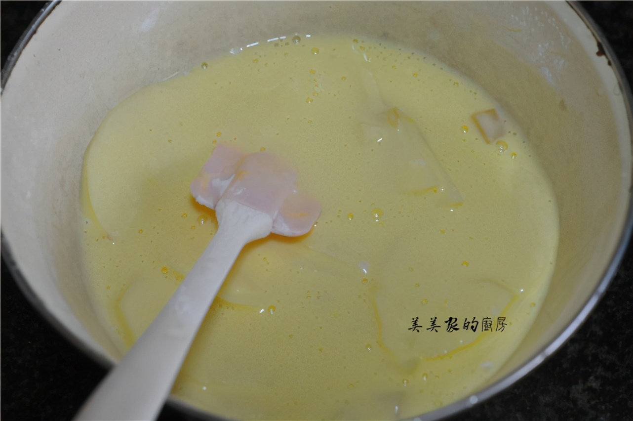 不用面粉不用淡奶油做奶油蛋糕,没有奶油不用面粉不用烤箱做蛋糕