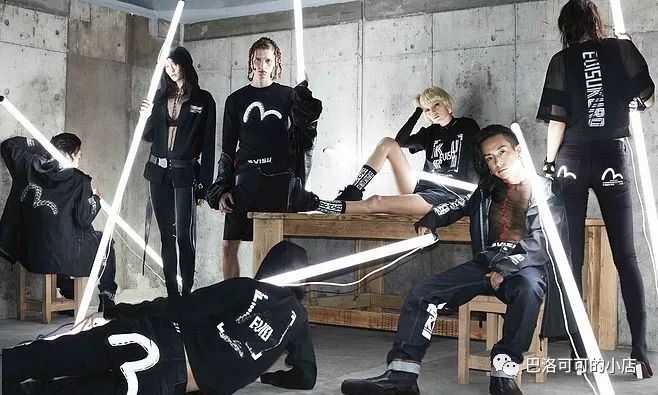 潮牌牛仔店铺,潮牌字母印花牛仔