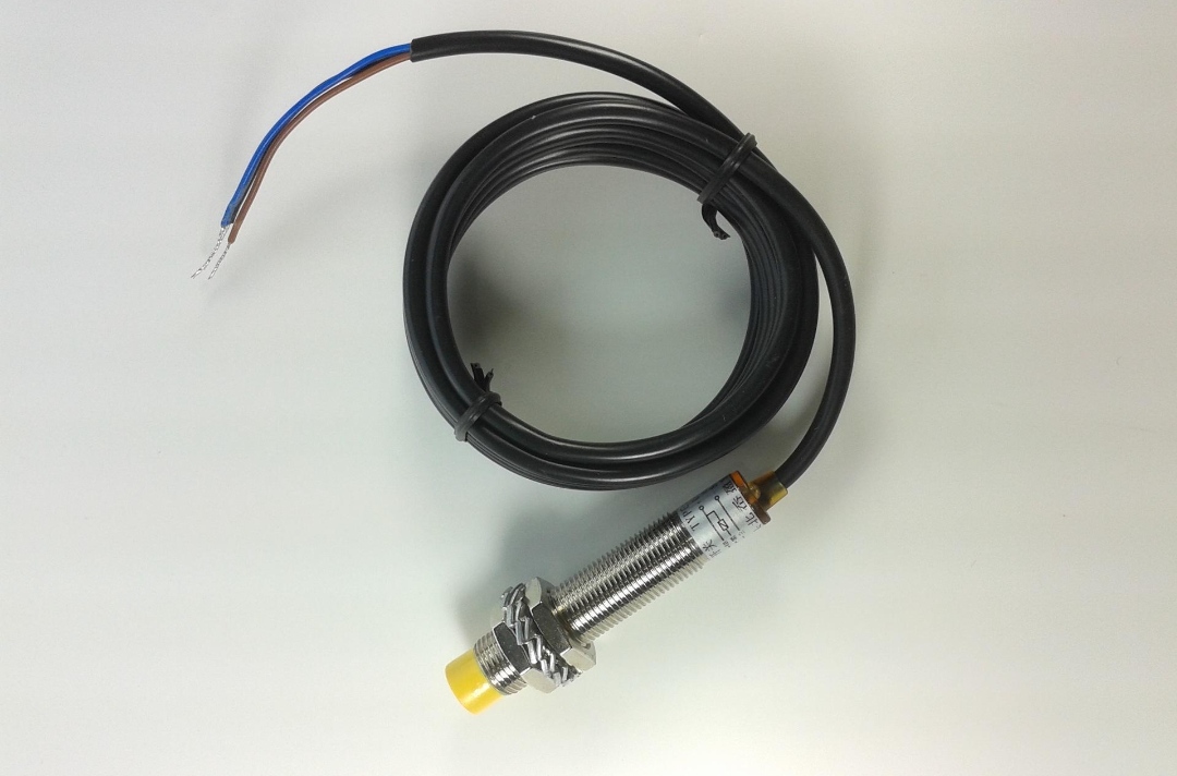 怎么看plc接的接近开关是pnp还是npn,接近开关npnpnp代表什么