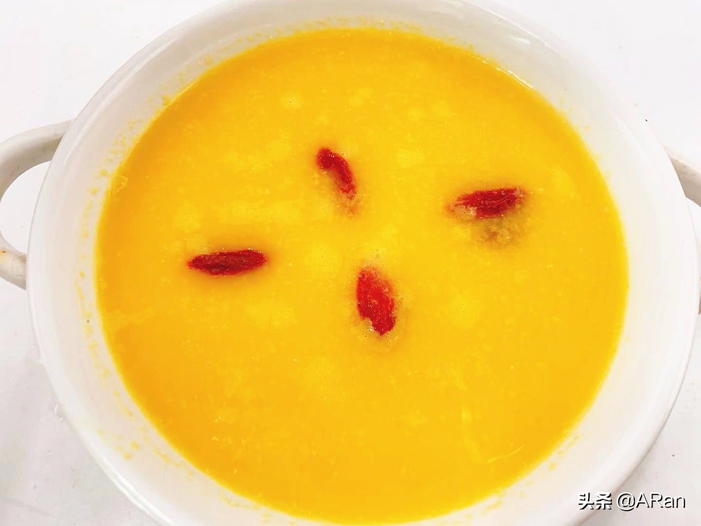 自制美白水十天变白有效,简单自制美白水十天变白