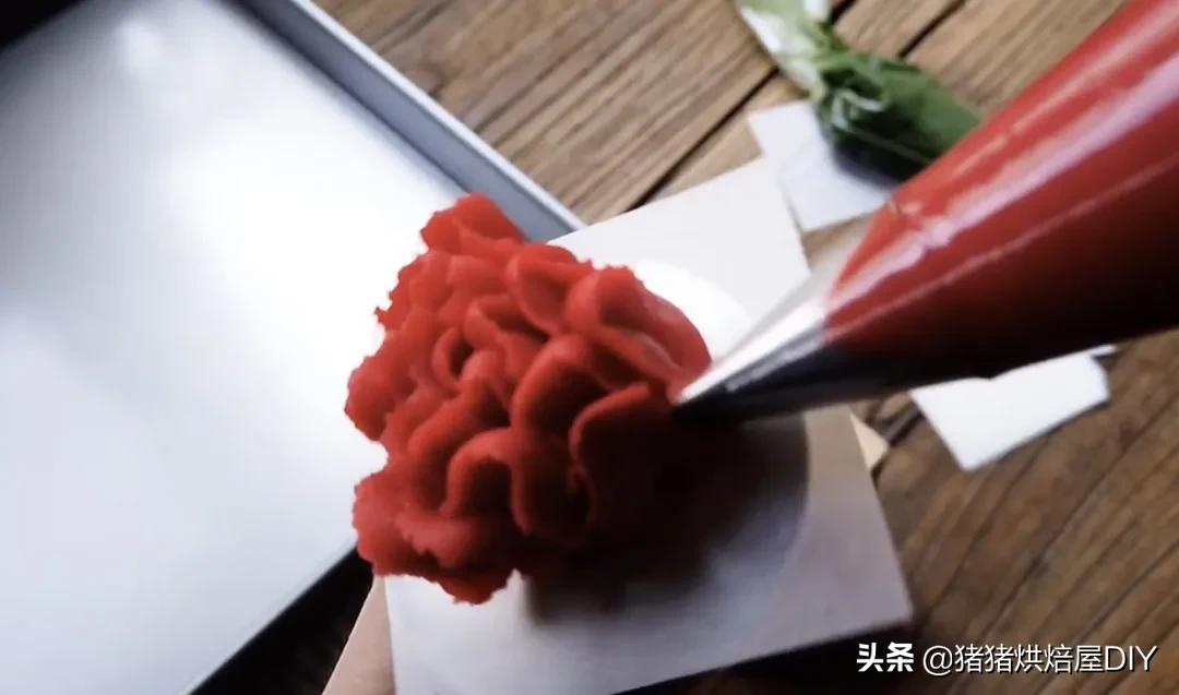 给妈妈送什么礼物最好康乃馨,康乃馨母亲节礼物多少朵