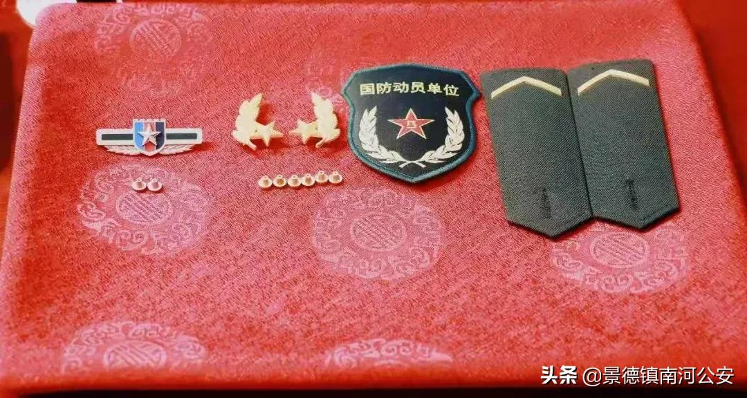 *榴弹手**投71米、双杠臂屈伸108个，这届新兵太猛了！