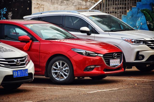 到底应该买思域还是昂克赛拉,昂克赛拉和思域离地间隙