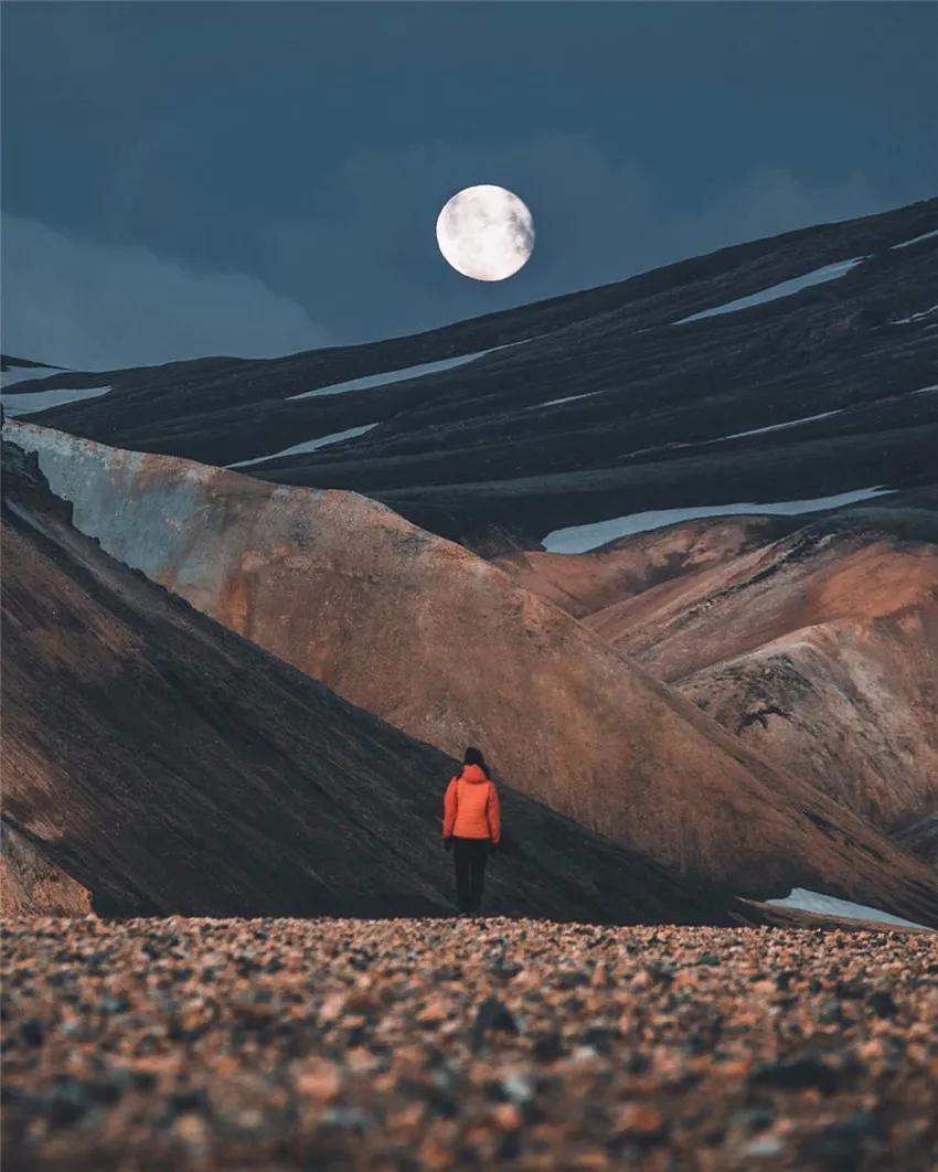 何处望神州,何处说理