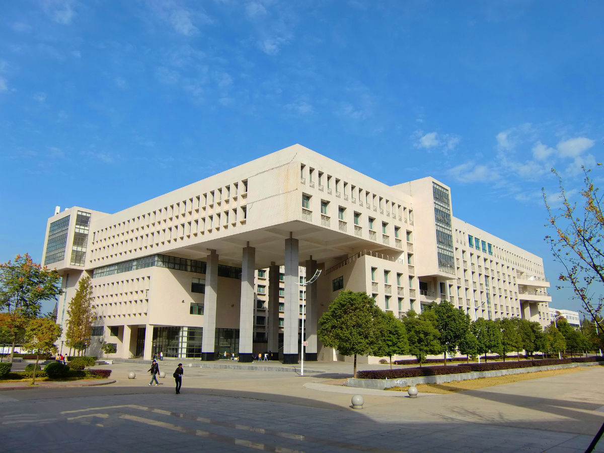 从下岗工人到顶级黑客，他发现微软技术漏洞，成国内第一人