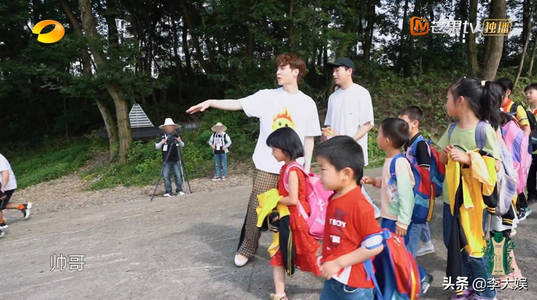 张艺兴如何看待吴亦凡事件,张艺兴怎么看待吴亦凡事件