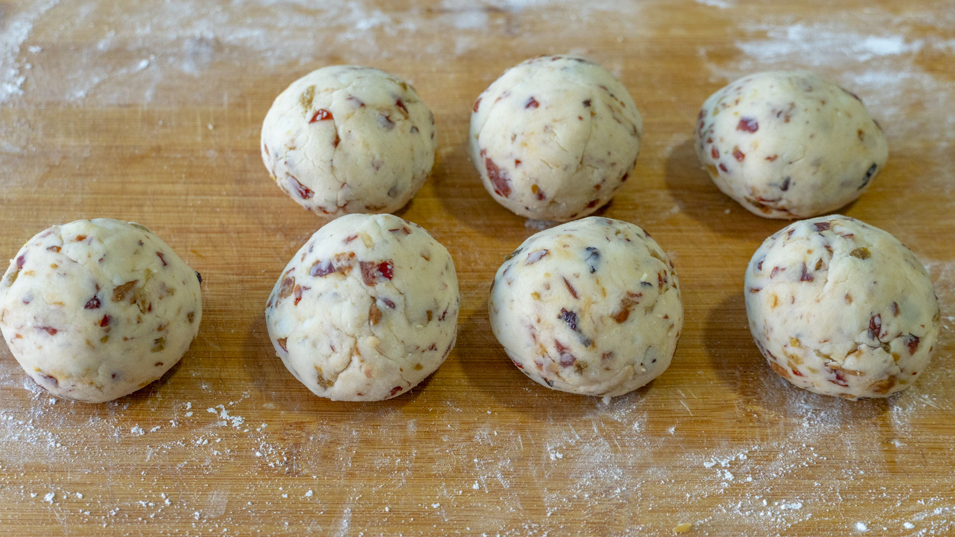 面粉别蒸馒头了教你懒人做法,面粉别只蒸馒头了试试这创意做法