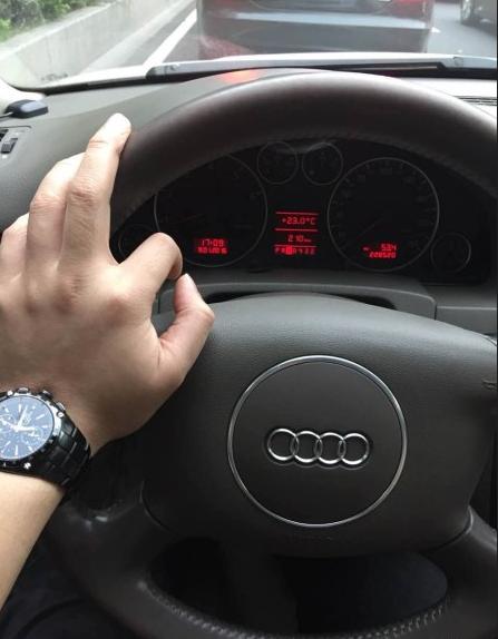 情怀二手车一万价格,哪一年的奥迪a6二手车最值得入手