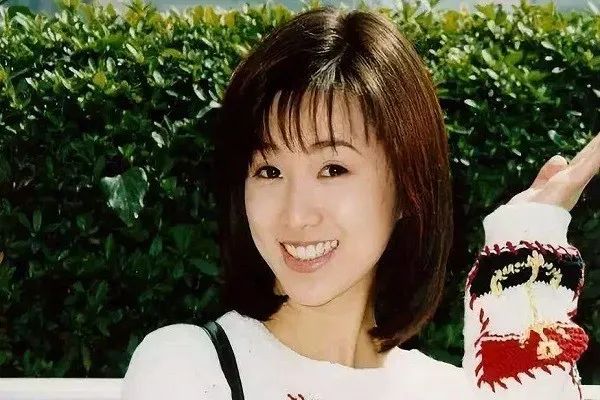 酒井法子现场直播视频,酒井法子复出艰巨