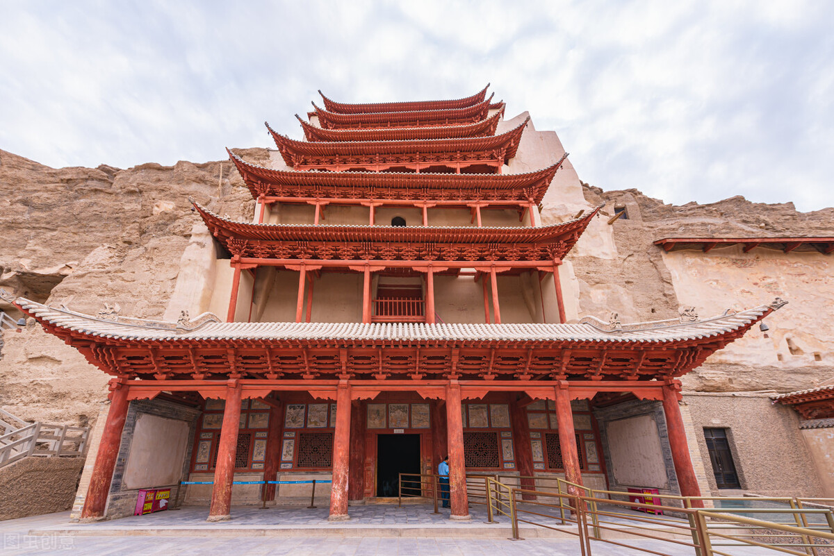 国内最经典12条自驾游线路,国内十大自驾游线路推荐