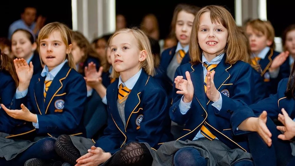 迪拜属于哪个国家什么民族,迪拜地位最高的是什么