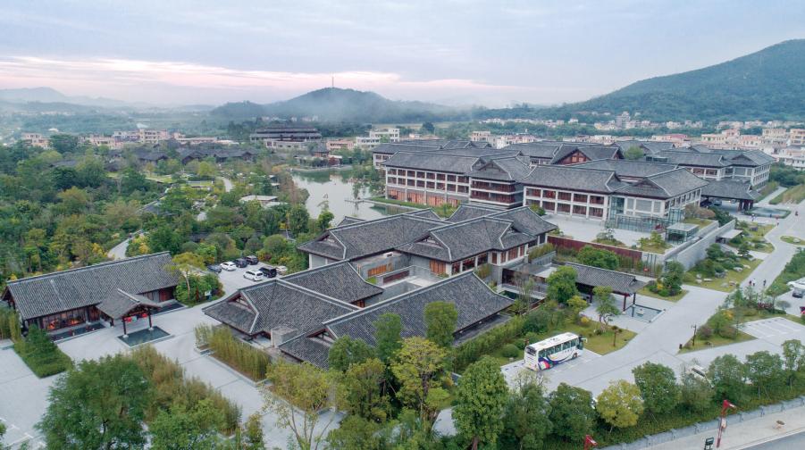 乡村振兴怎么搞特点小镇,乡村振兴背景下农村的发展新思路