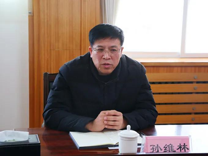 2022年专题民主生活会学校班子,职校召开民主生活会新闻