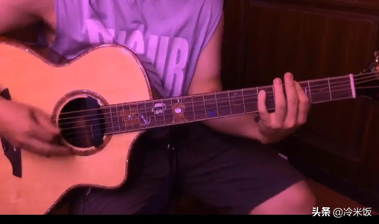 吉他零基础入门自学课程左手弹,吉他零基础入门自学用吉他弹神曲