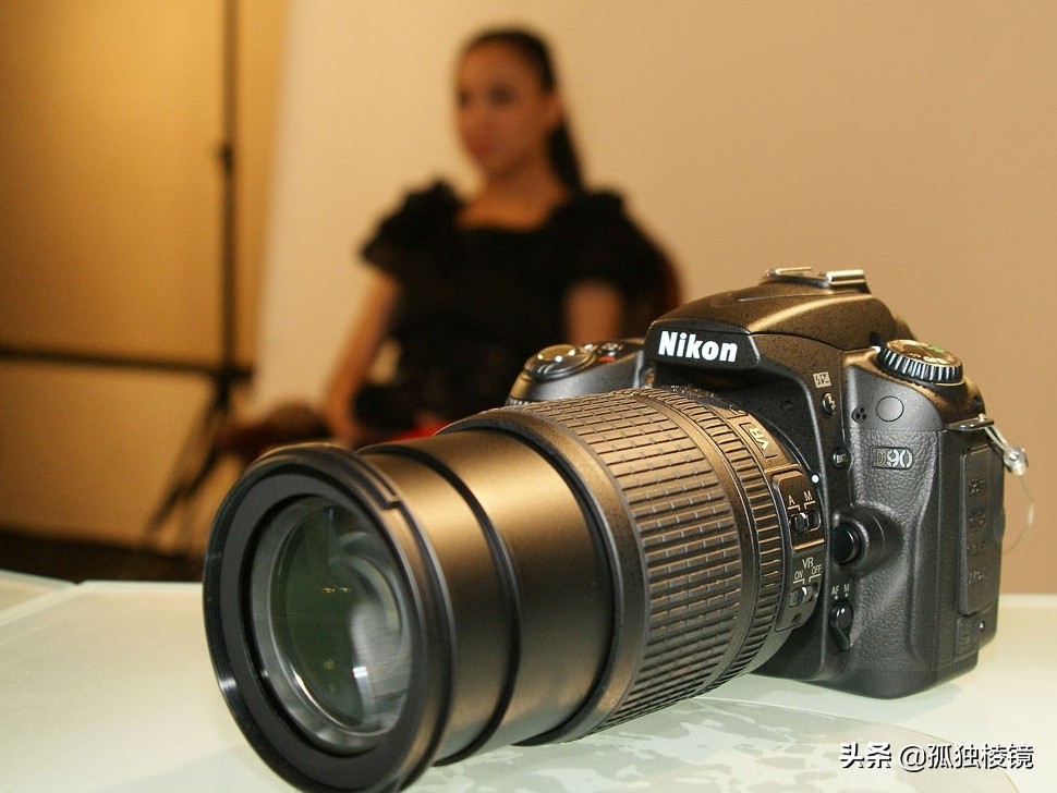 尼康入门款单反镜头推荐,尼康入门级单反镜头推荐