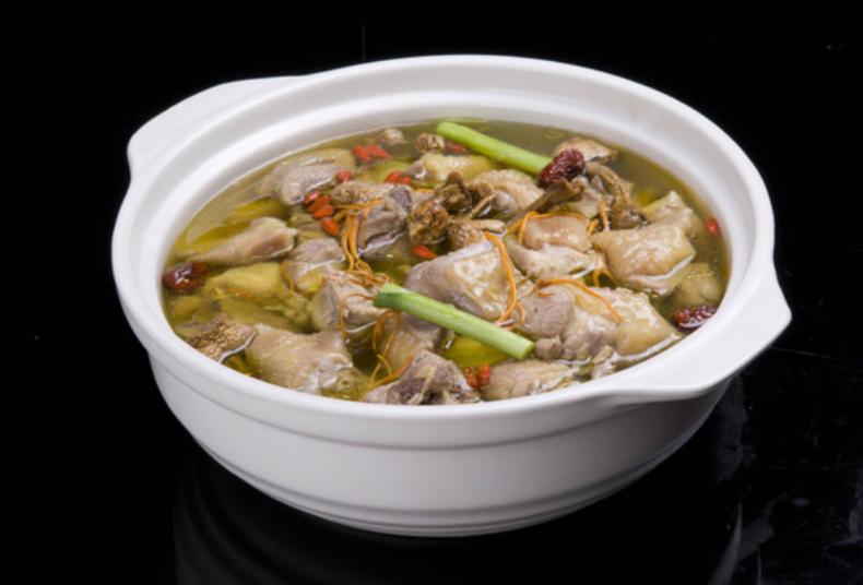 山药冬虫夏草炖鸡,冬虫夏草炖母鸡的做法