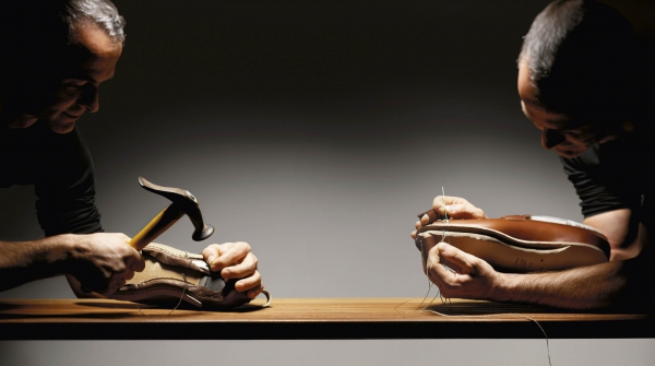 打造时尚潮流鞋,轻松打造复古范的休闲穿搭