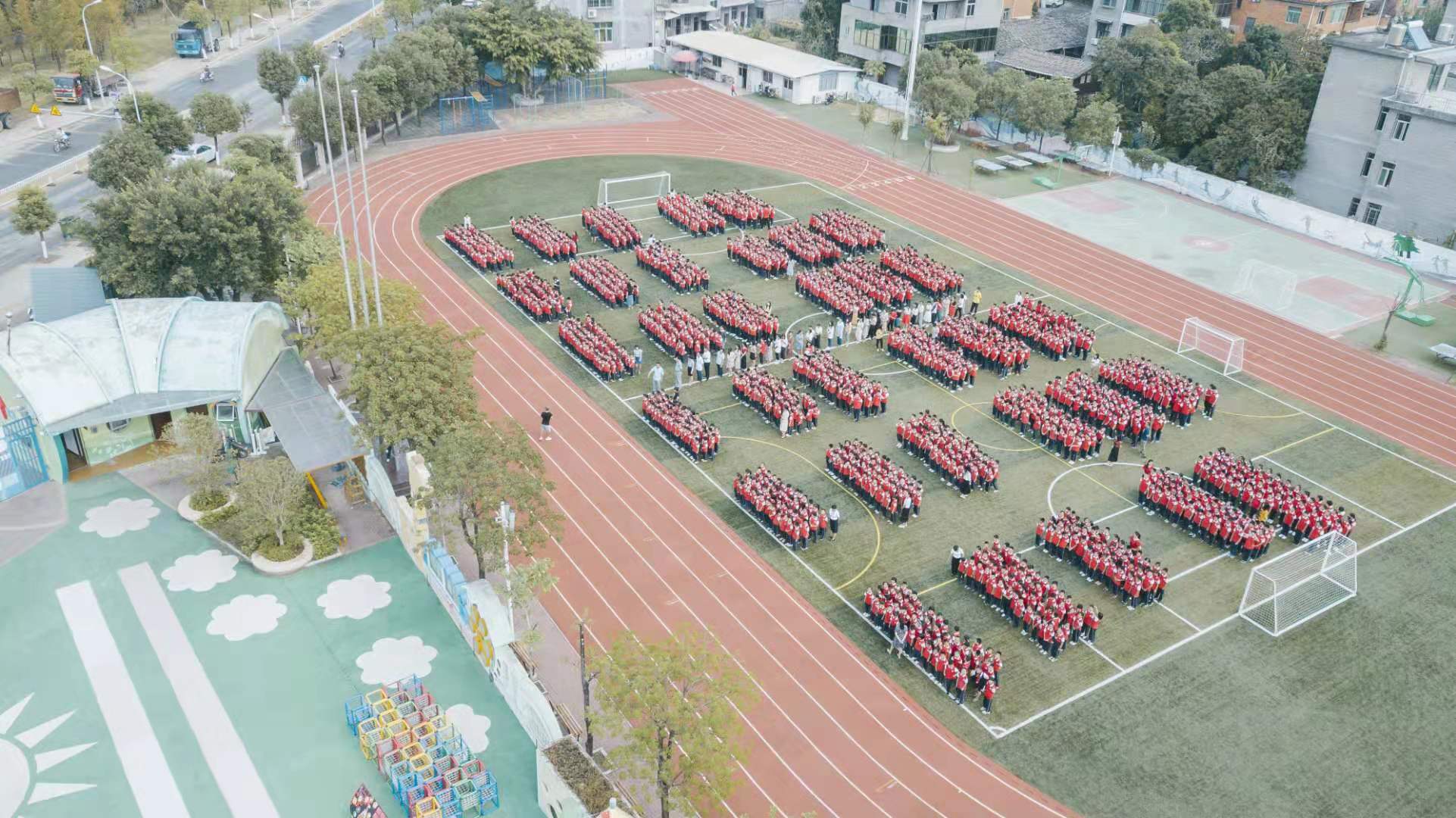 小足球大梦想泾河高新小学,红峰小学足球赛