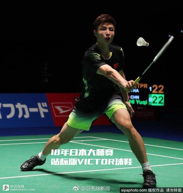 李宁和尤尼克斯的羽毛球鞋哪个好,李宁的鞋子容易坏吗