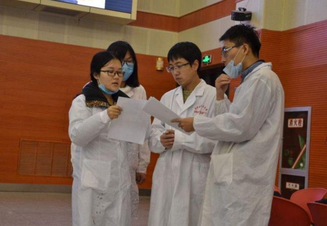 男生大专就业前景最好的专业,什么专业好就业适合男生大专