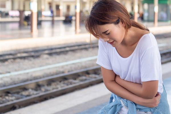 肚子咕咕叫常常放屁是什么症状,肚子咕咕叫还经常放屁是什么症状