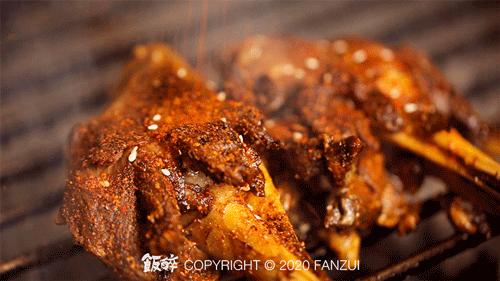 *男猛**深夜在线烧烤！柠溪这间3年串串界老店，变了…