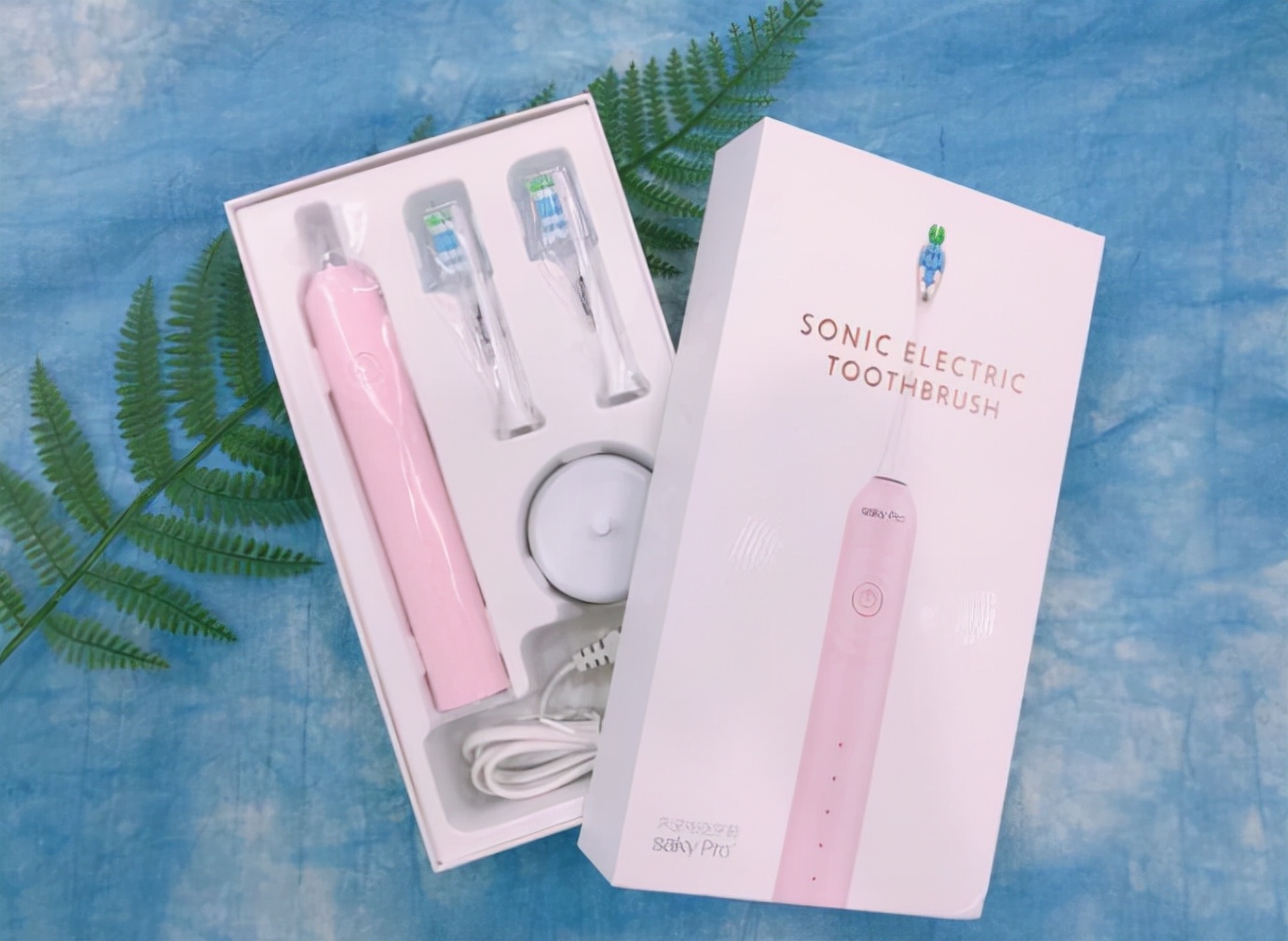 送女生礼物送电动牙刷好吗,女生送男生同款电动牙刷什么意思