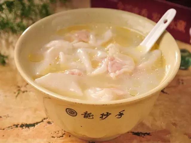 来成都带你去逛春熙路吃小吃,成都吃的特点美食攻略春熙路周围