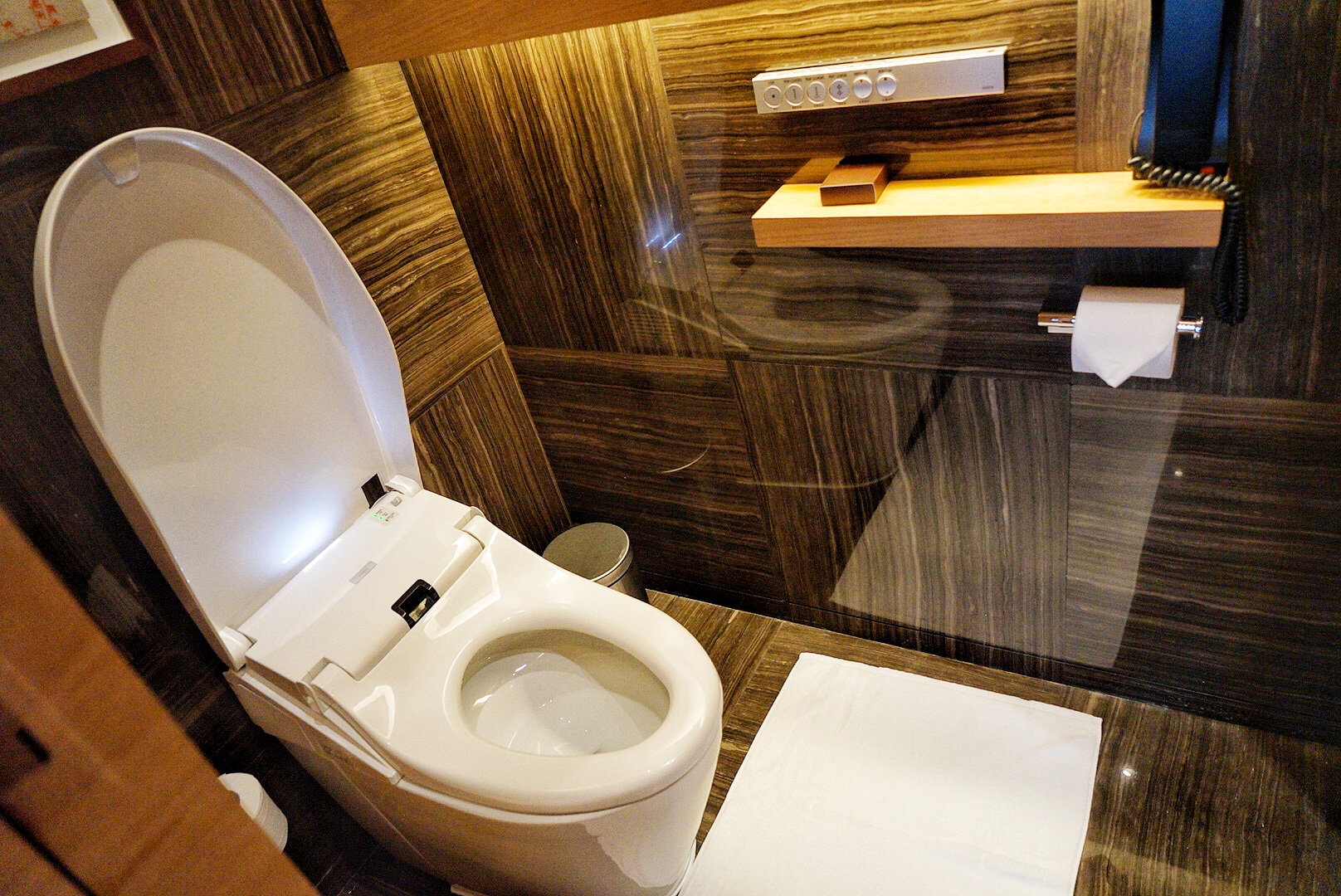 广州小蛮腰四季酒店,广州必住酒店