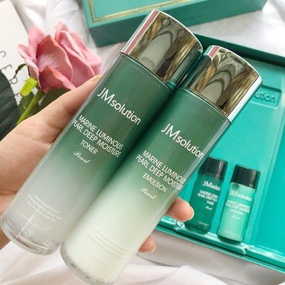 现在女大学生都在用什么平价水乳,姐妹们推荐百元水乳