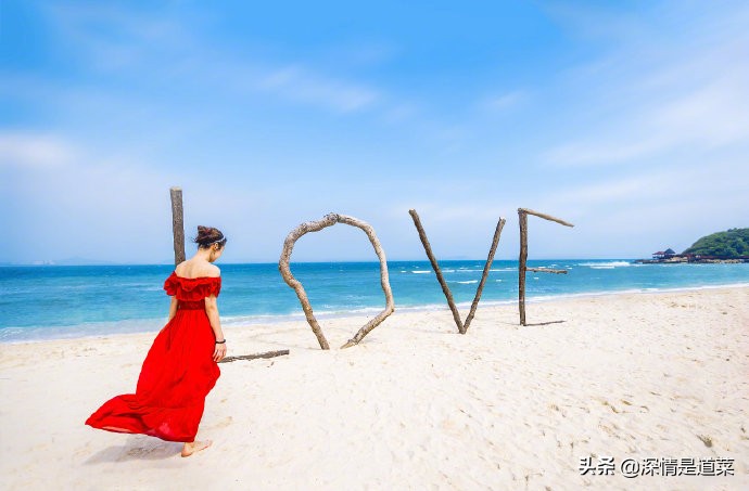 无论哪一天相逢相携，我都愿意留下你，或者，跟你去