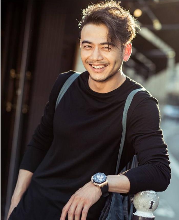 杨烁为什么这几年不红了,杨烁为什么突然不红了