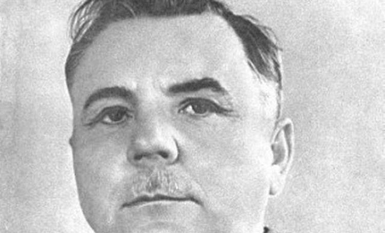 此人打仗很差却当上了苏军元帅，政治手段高明让人不得不服